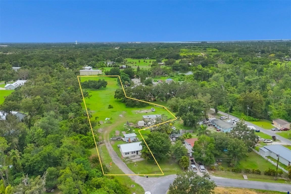 3511 39th St., Palmetto, FL 34221