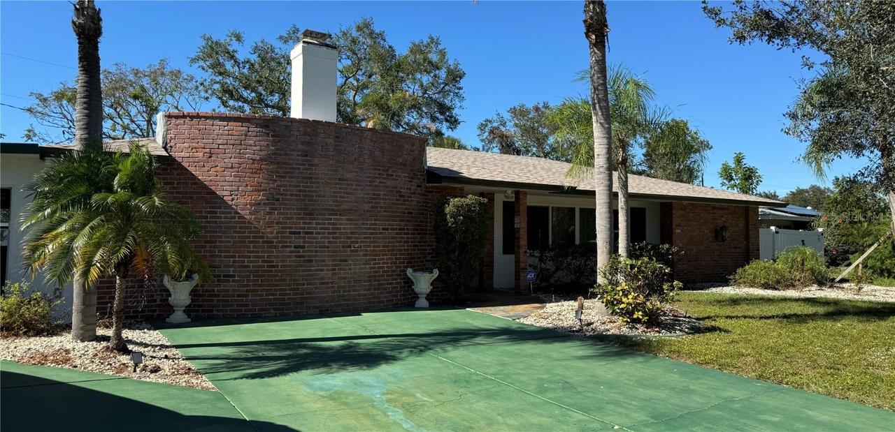 4158 Prudence Dr., Sarasota, FL 34235