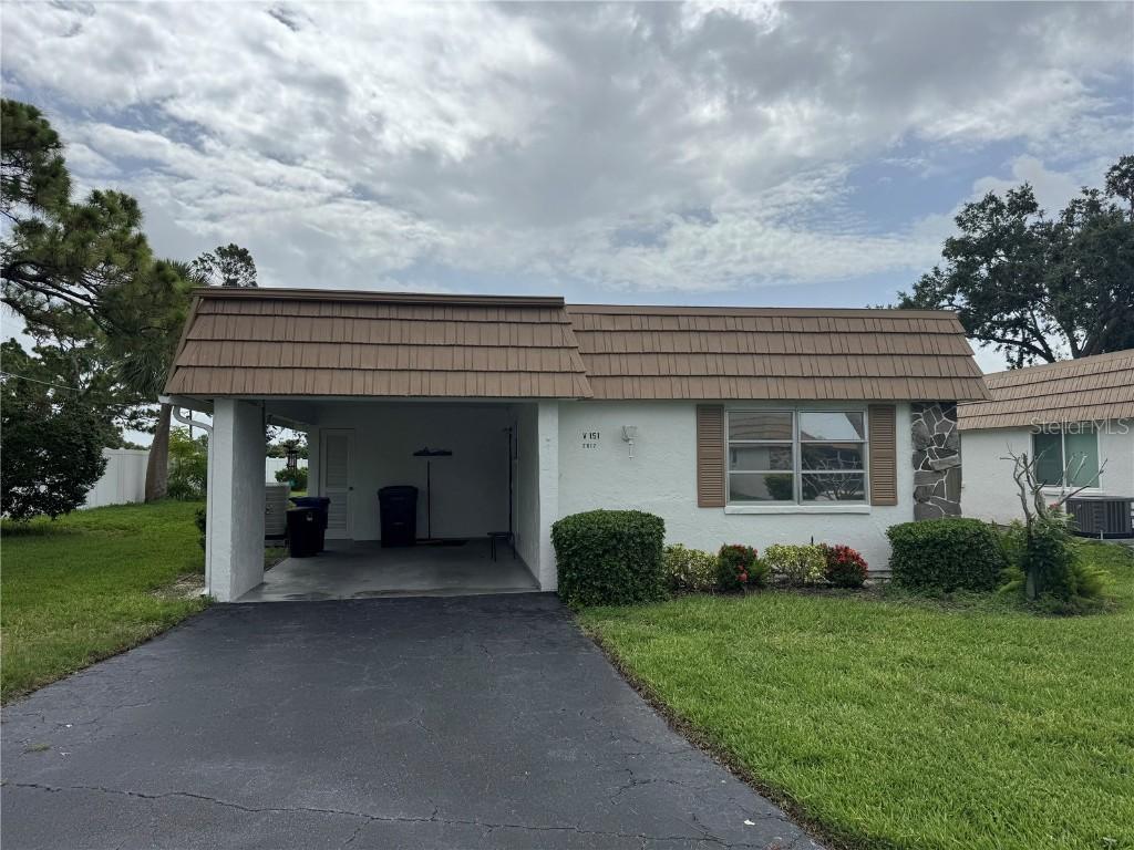 2617 Riverbluff Pkwy. #V151, Sarasota, FL 34231