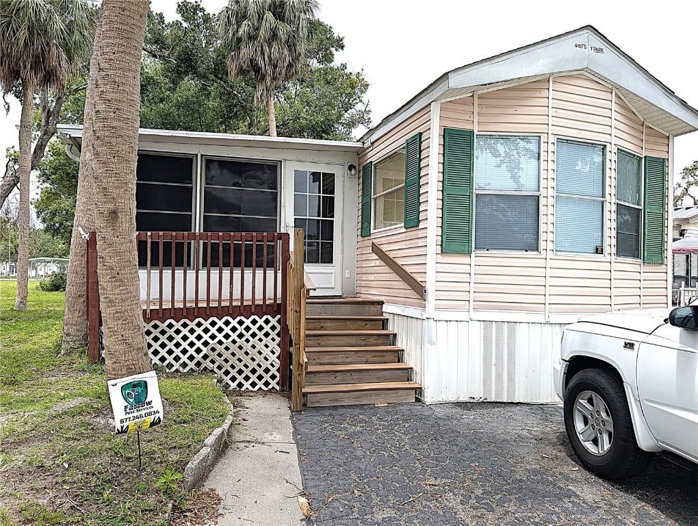 3300 26th Ave. #17, Bradenton, FL 34208