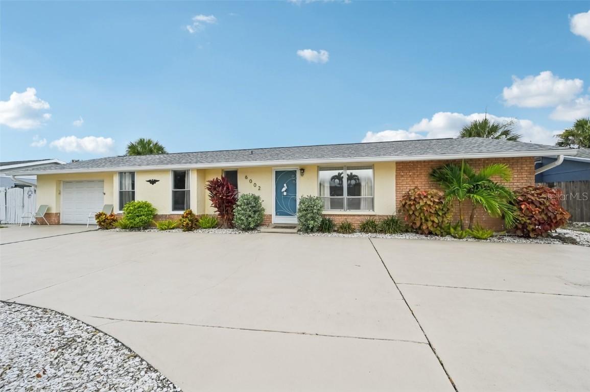6002 34th Ave., Bradenton, FL 34209