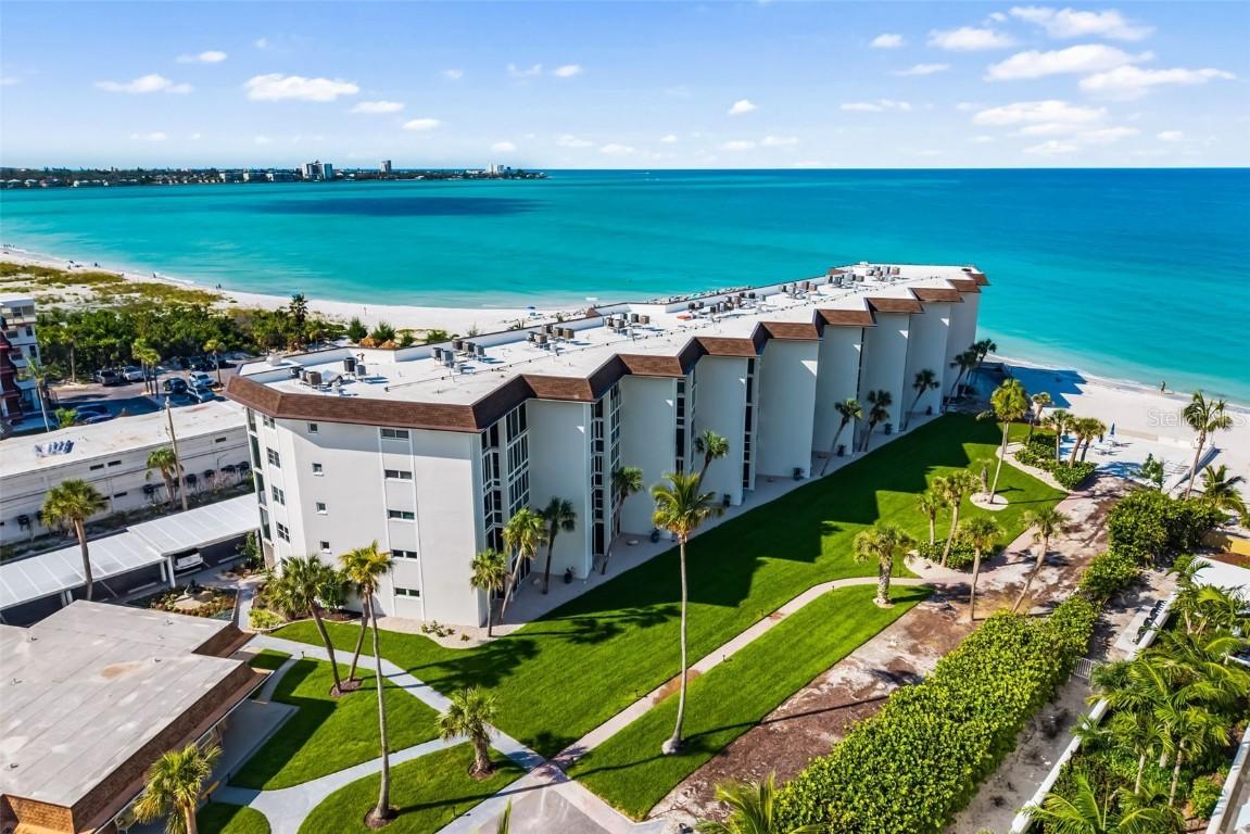 2110 Benjamin Franklin Dr. #301, Sarasota, FL 34236