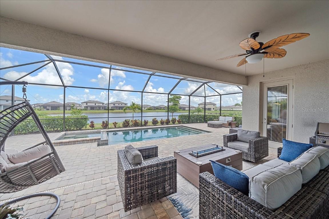 15437 White Linen Dr., Bradenton, FL 34211