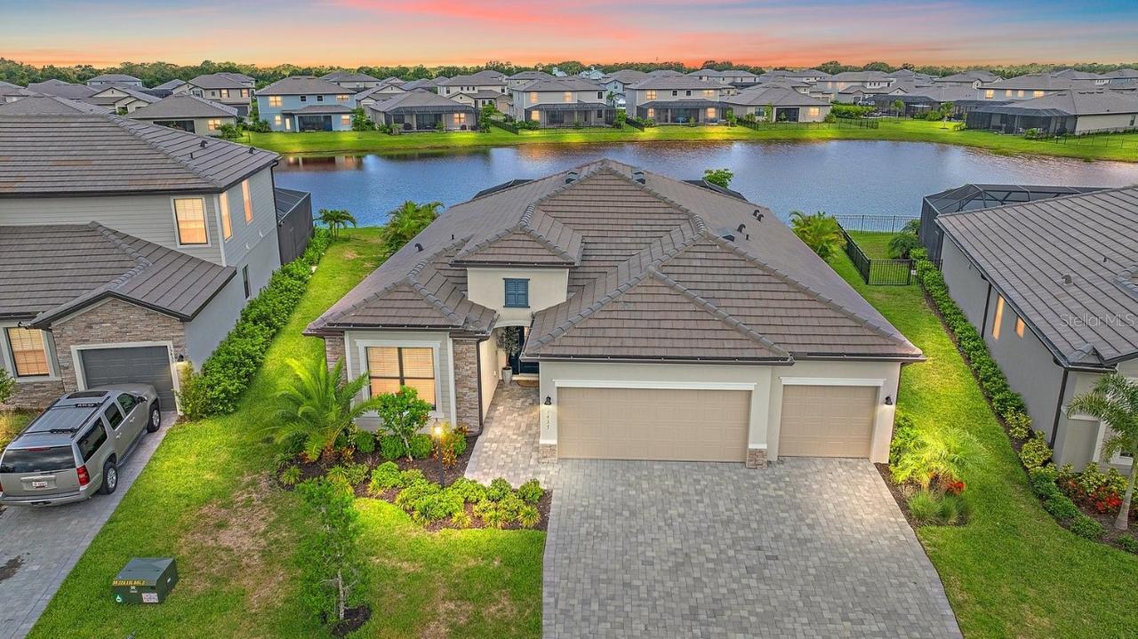 15437 White Linen Dr., Bradenton, FL 34211