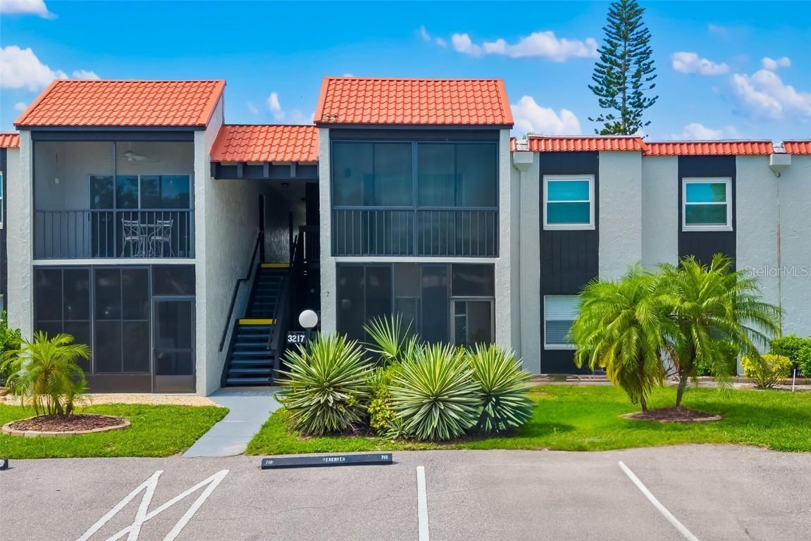 3217 Beneva Rd. #204, Sarasota, FL 34232