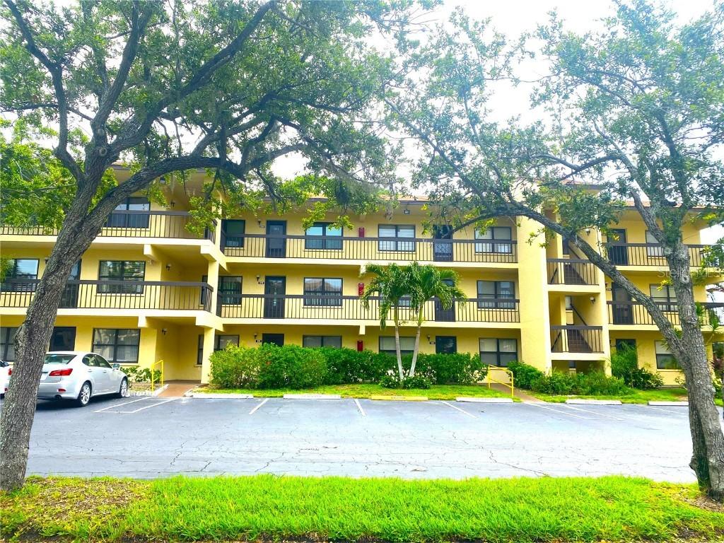 425 30th Ave. #C211, Bradenton, FL 34205