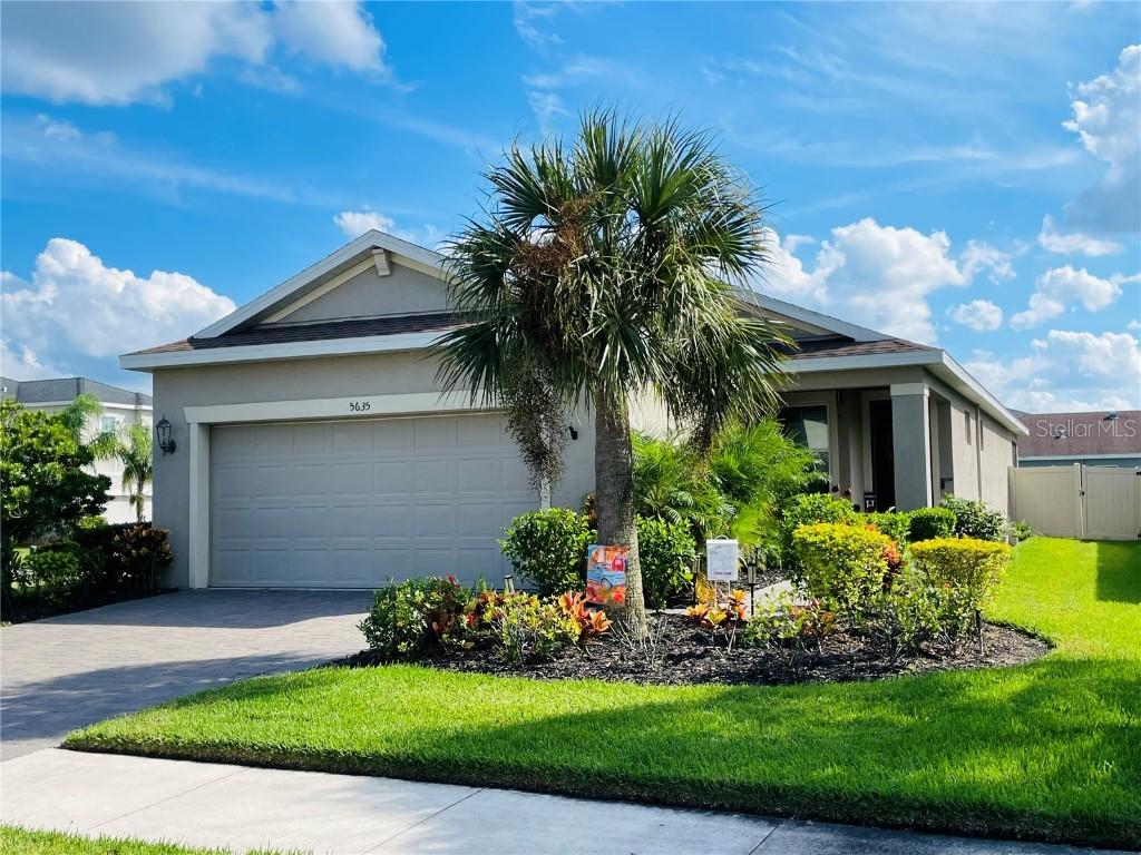 5635 Los Robles Ct., Palmetto, FL 34221