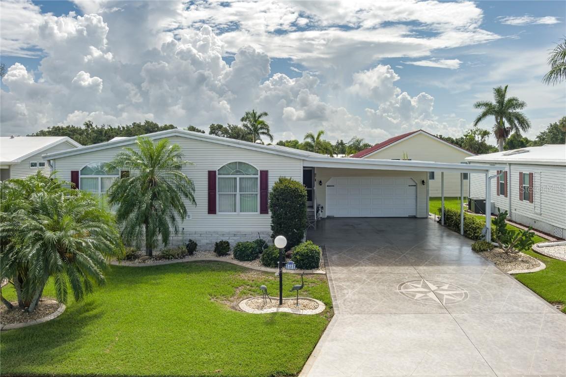 8418 Regal Way, Palmetto, FL 34221