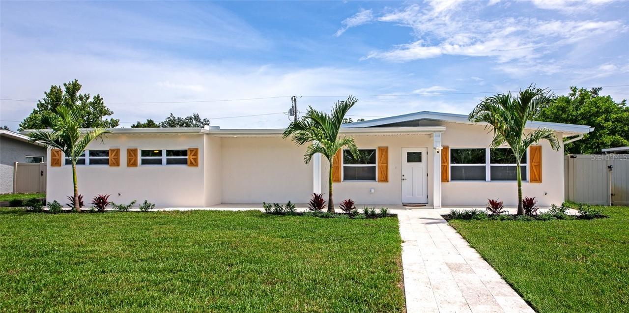 4515 19th Ave., Bradenton, FL 34209