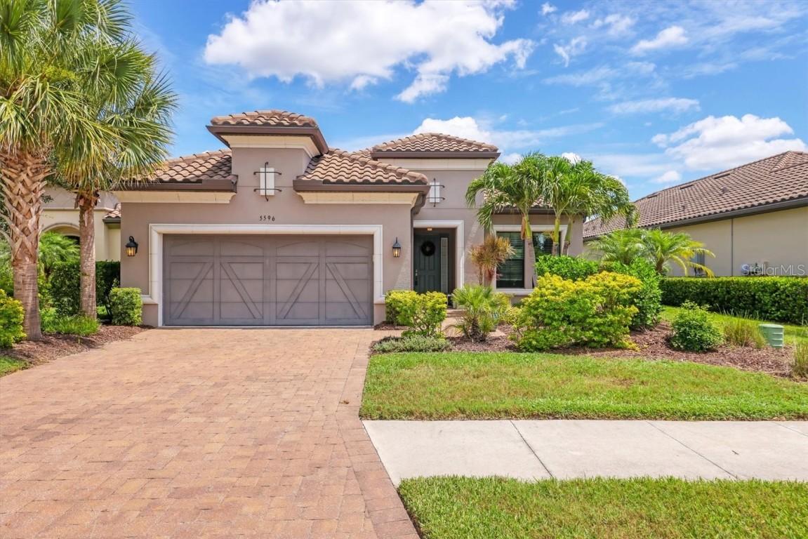 5596 Cantucci St., Nokomis, FL 34275