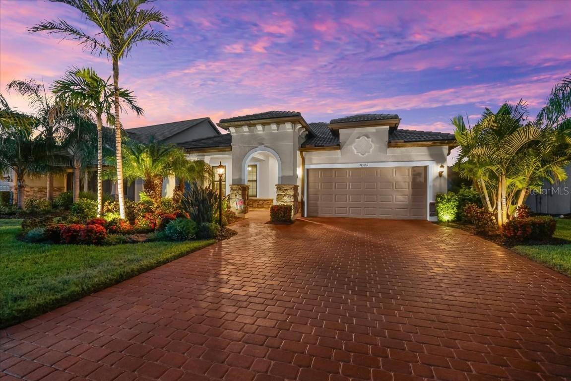 17229 Hampton Falls Ter., Bradenton, FL 34202