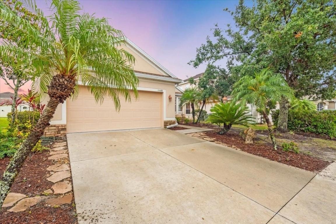15688 Lemon Fish Dr., Lakewood Ranch, FL 34202