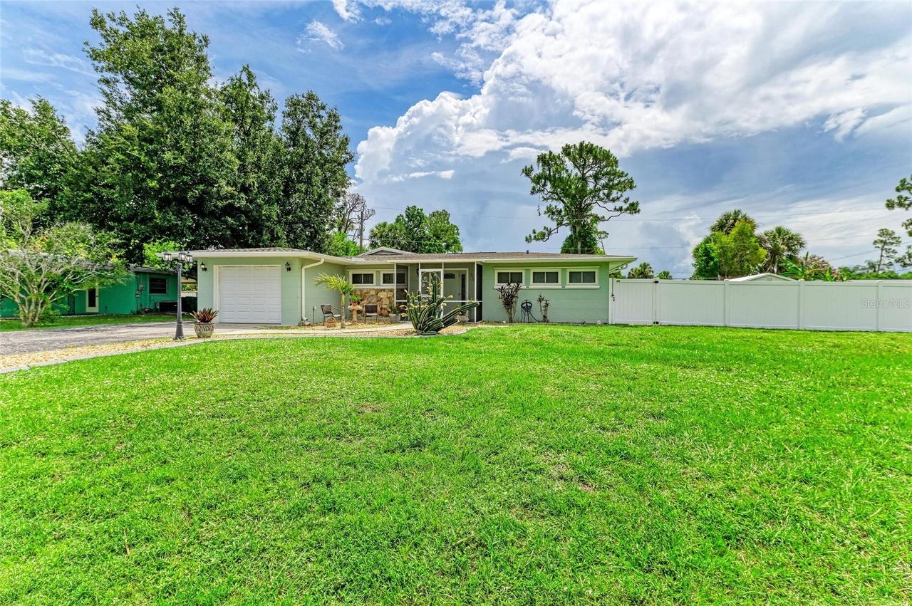 557 Reading St., Port Charlotte, FL 33952