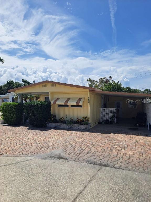 1608 Florida Blvd., Bradenton, FL 34207