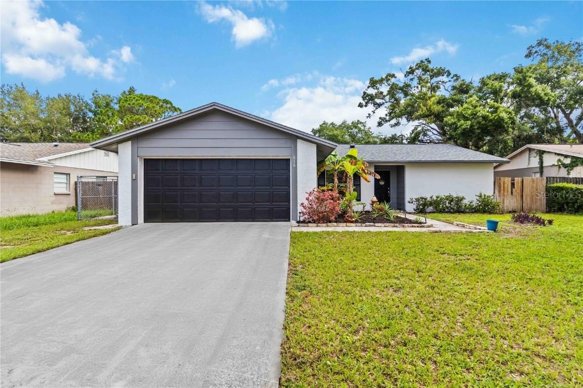 616 Bryan Terrace Dr., Brandon, FL 33511