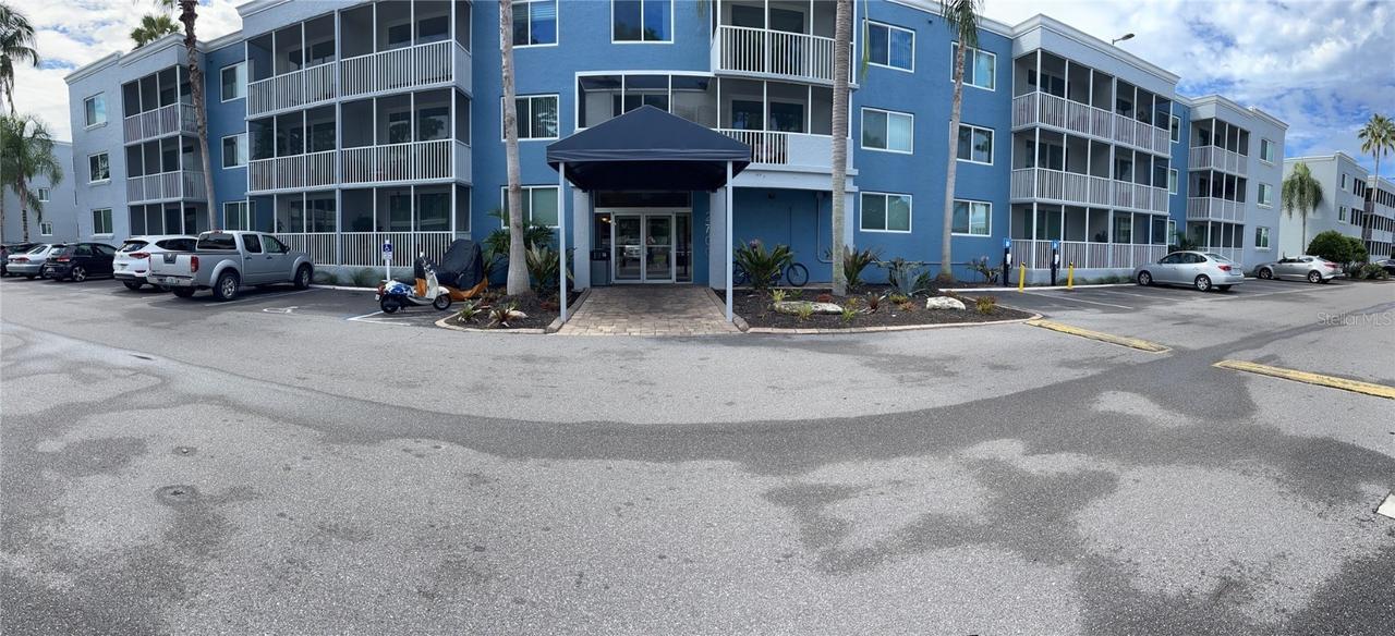 2700 Coconut Bay Ln 3c Ln. #433, Sarasota, FL 34237