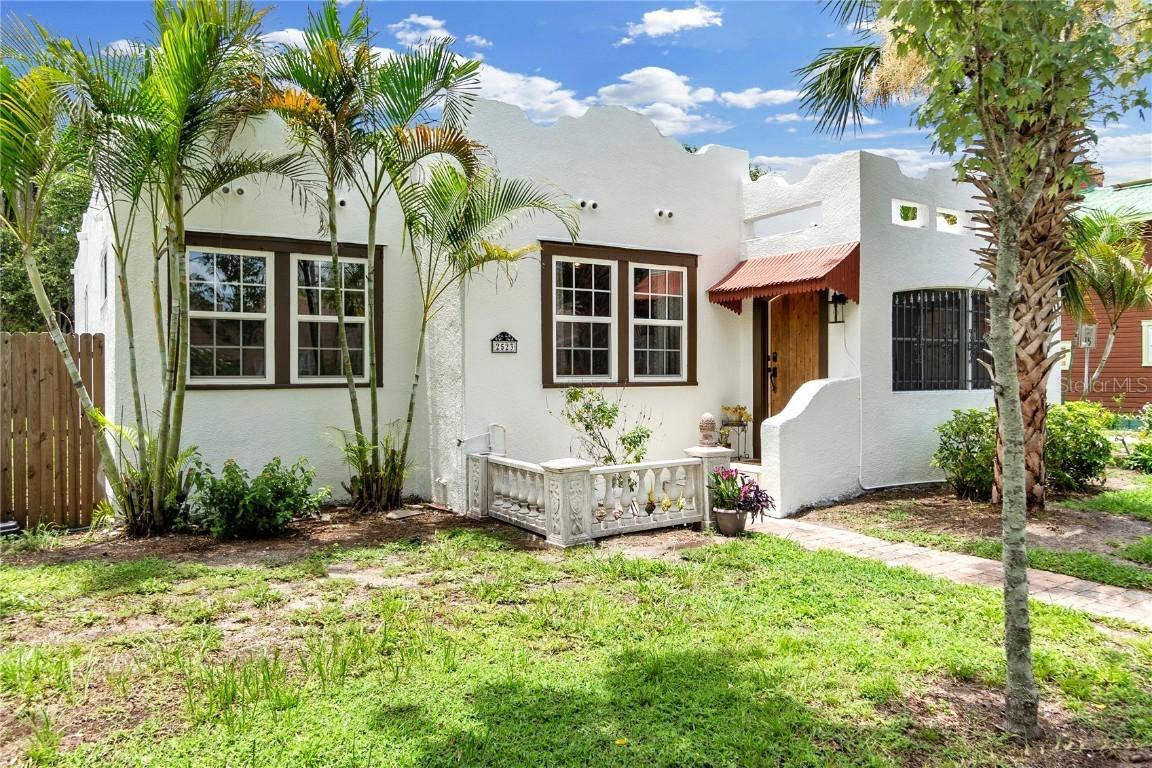 2523 11th Ave., Bradenton, FL 34205
