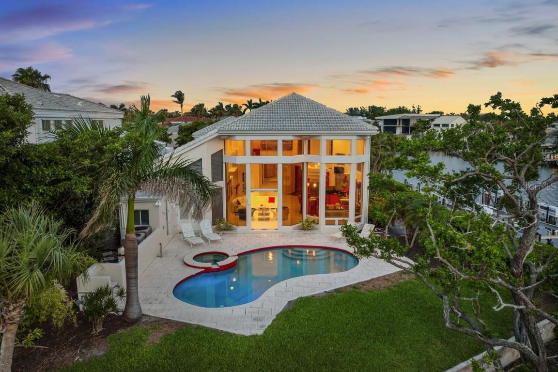 3576 Fair Oaks Way, Longboat Key, FL 34228