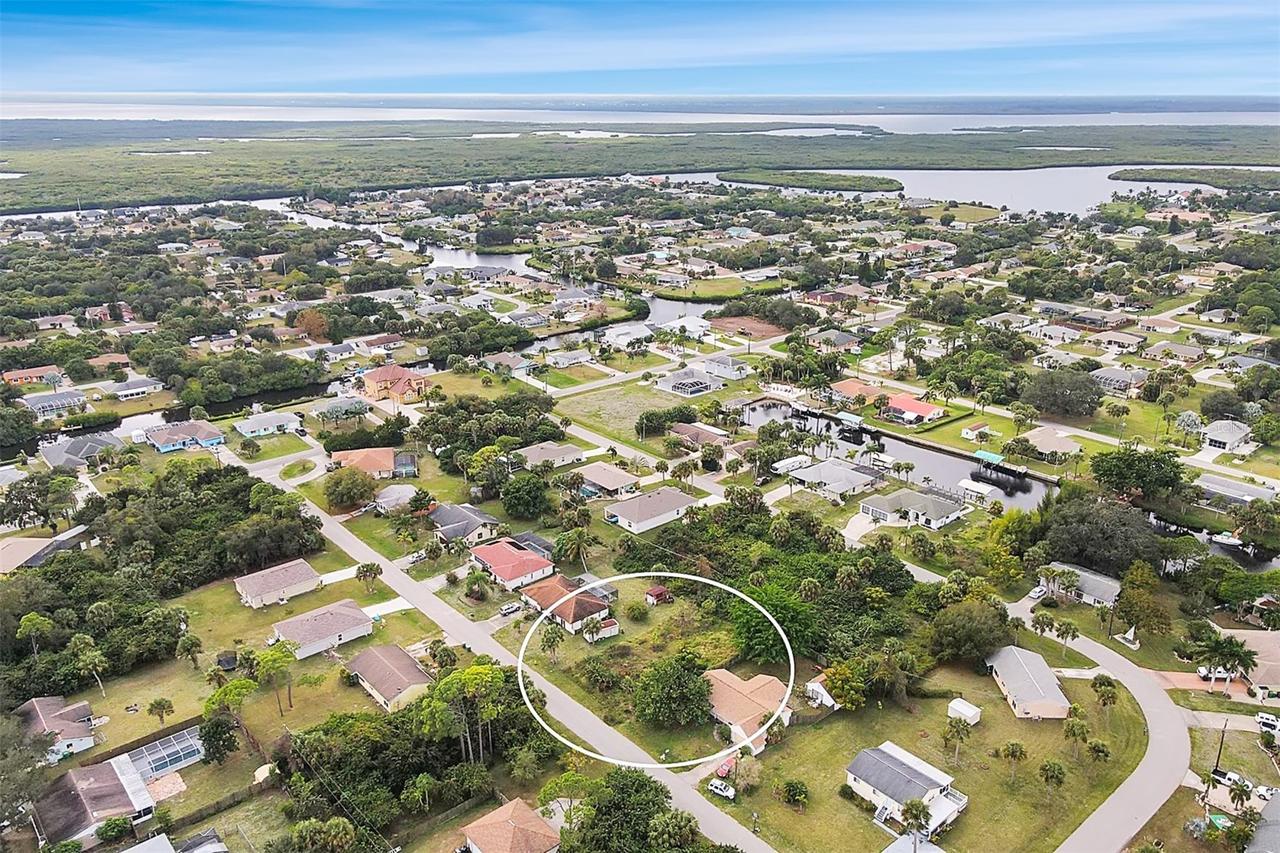 4477 Harrington St., Port Charlotte, FL 33948