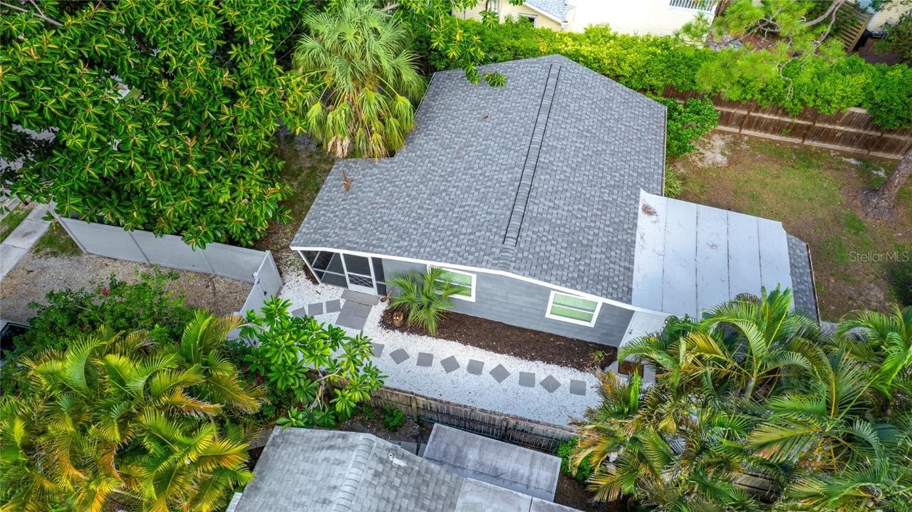 1053 40th St., Sarasota, FL 34234
