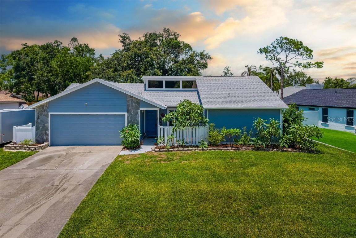 3407 50th Ave., Bradenton, FL 34203