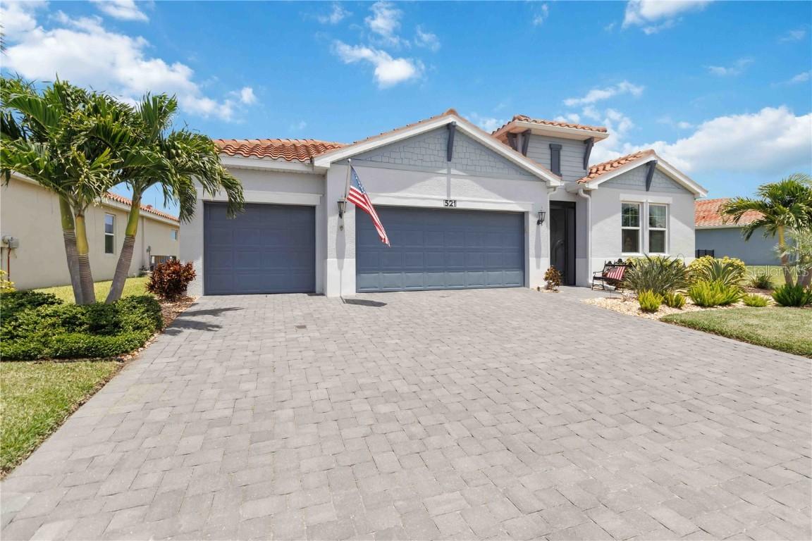 521 Firebush Dr., Nokomis, FL 34275