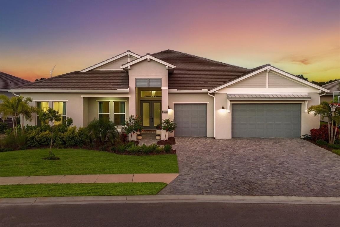 8227 Nevis Run, Lakewood Ranch, FL 34202