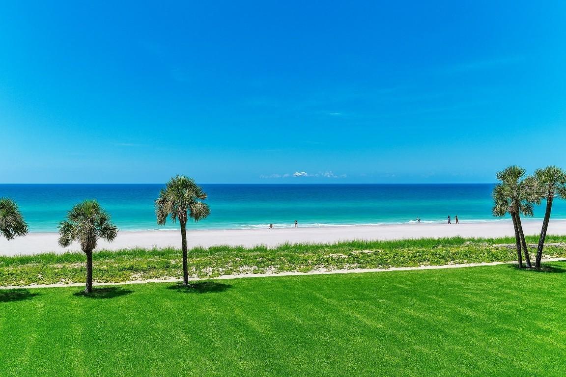 4805 Gulf Of Mexico Dr. #105, Longboat Key, FL 34228