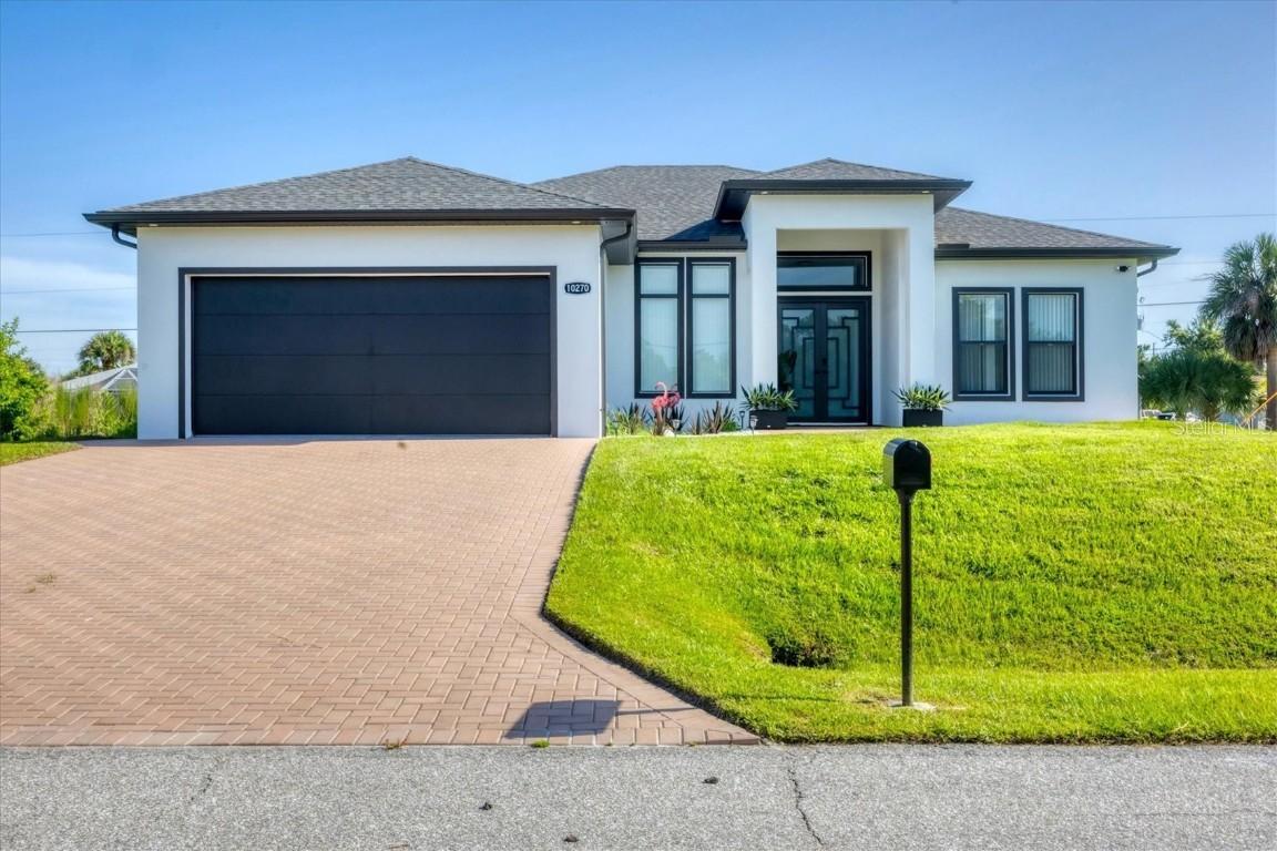 10270 Castanet Ave., Englewood, FL 34224