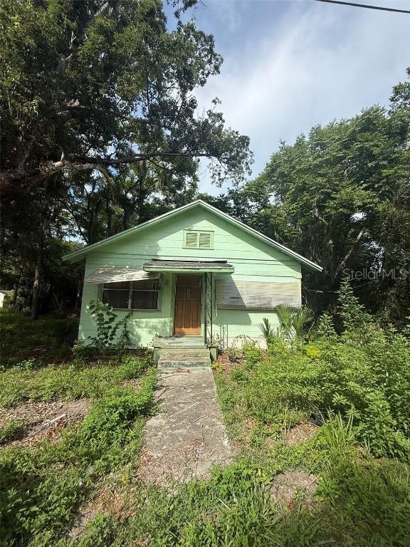 617 N Duss St., New Smyrna Beach, FL 32168