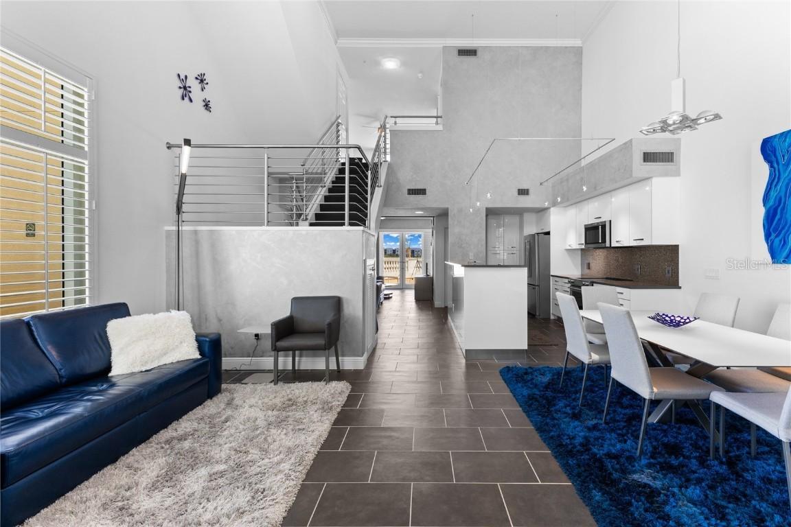 800 N Tamiami Tr. #321, Sarasota, FL 34236