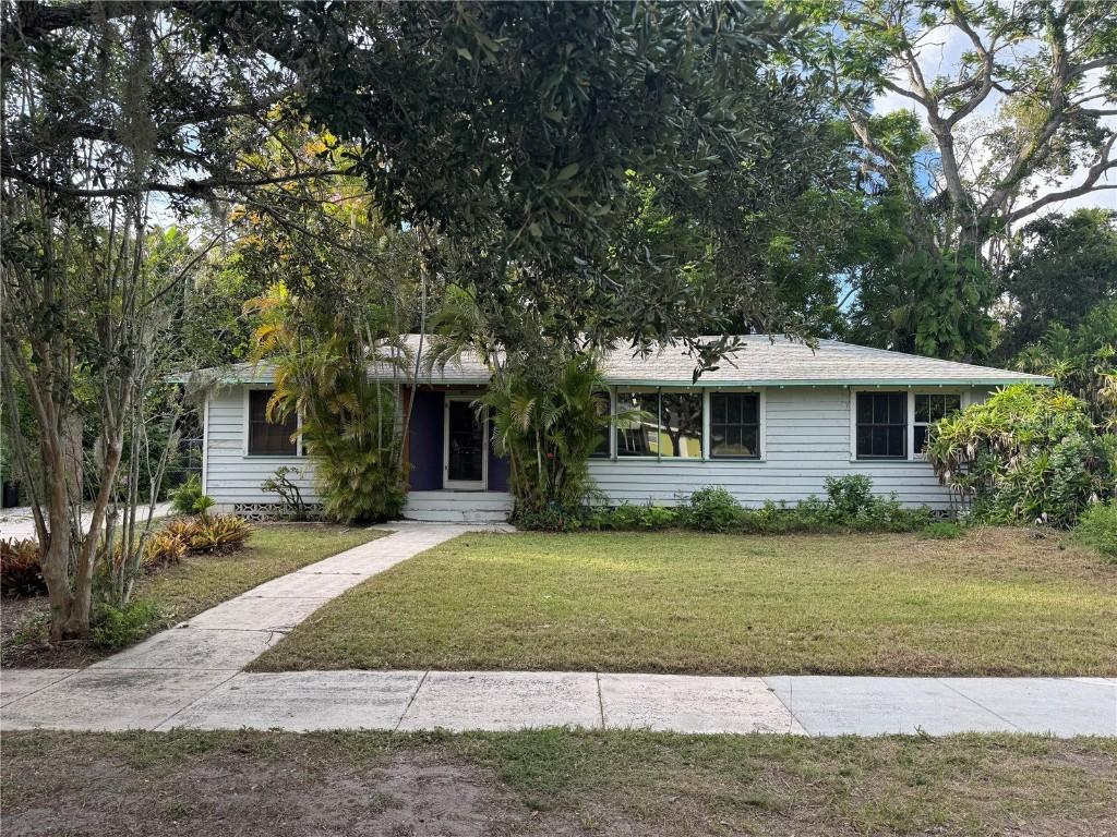 1109 Patterson Dr., Sarasota, FL 34234