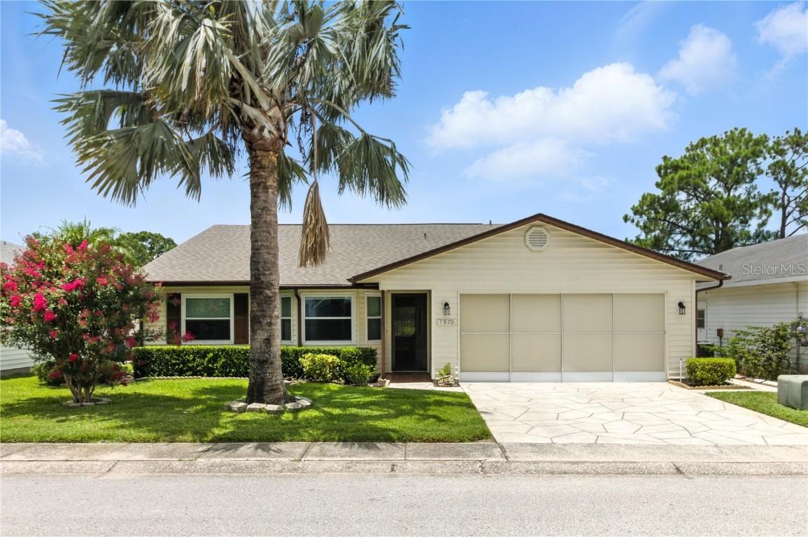 1970 Long Boat Dr., Lakeland, FL 33810