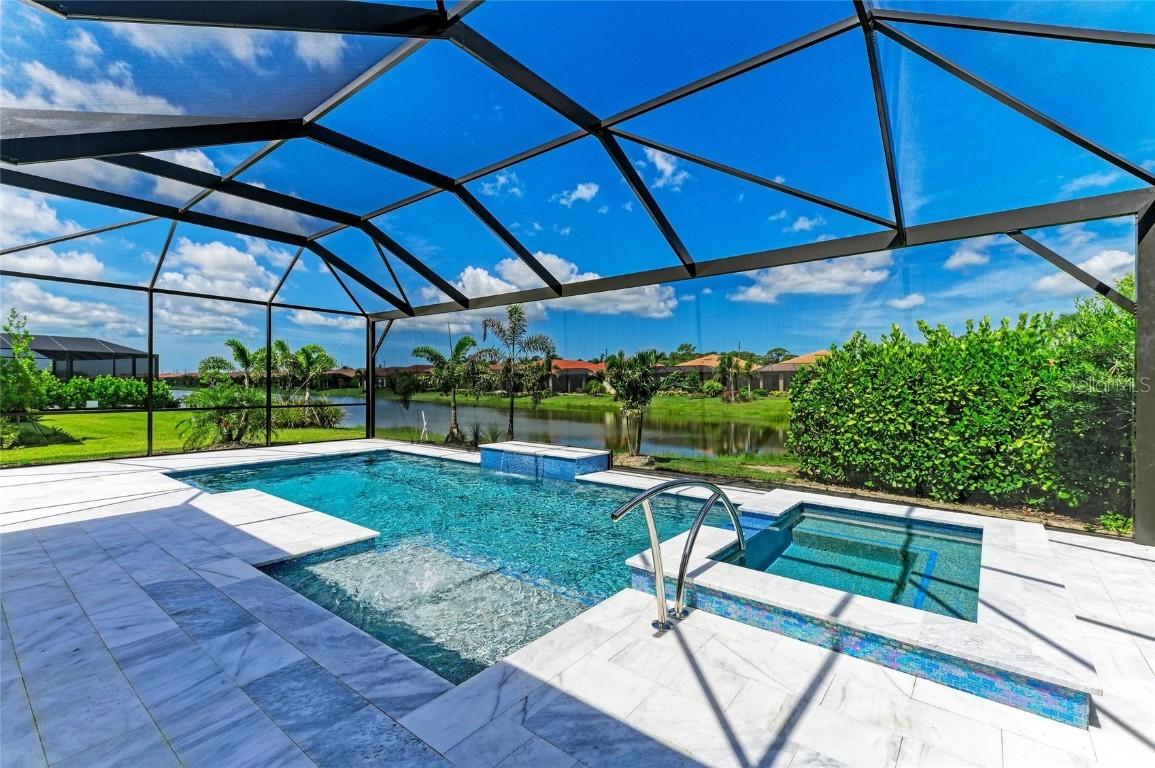 653 Maraviya Blvd., Nokomis, FL 34275