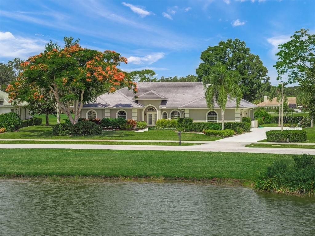2936 Jeff Myers Cir., Sarasota, FL 34240