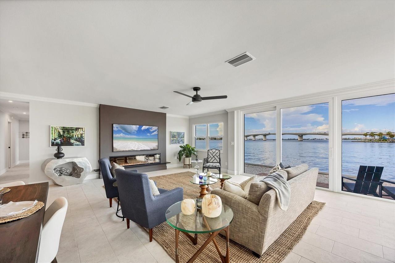 226 Golden Gate Point #12, Sarasota, FL 34236