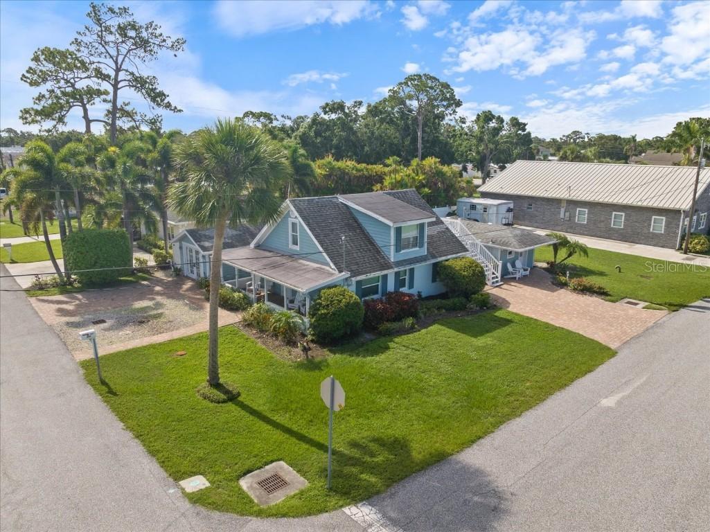 3504 Estrada St., Sarasota, FL 34239