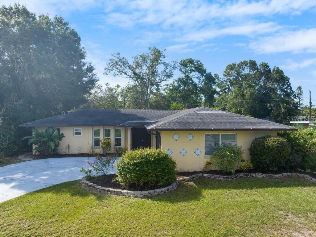 2517 Amanda Dr., Sarasota, FL 34232