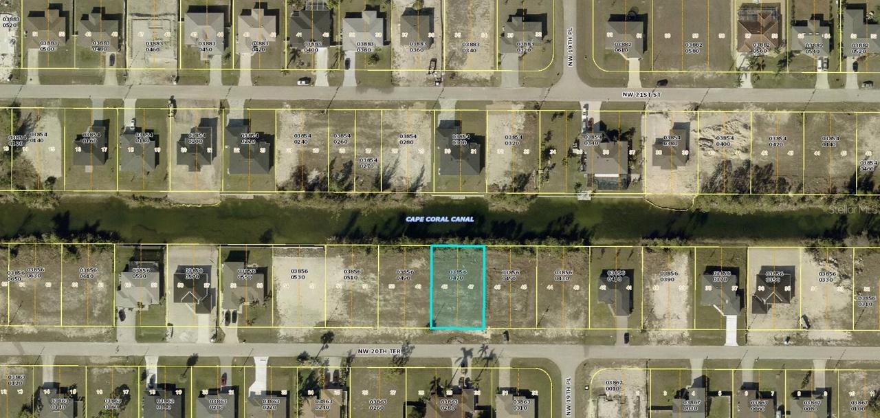 1927 NW 20th Ter., Cape Coral, FL 33993