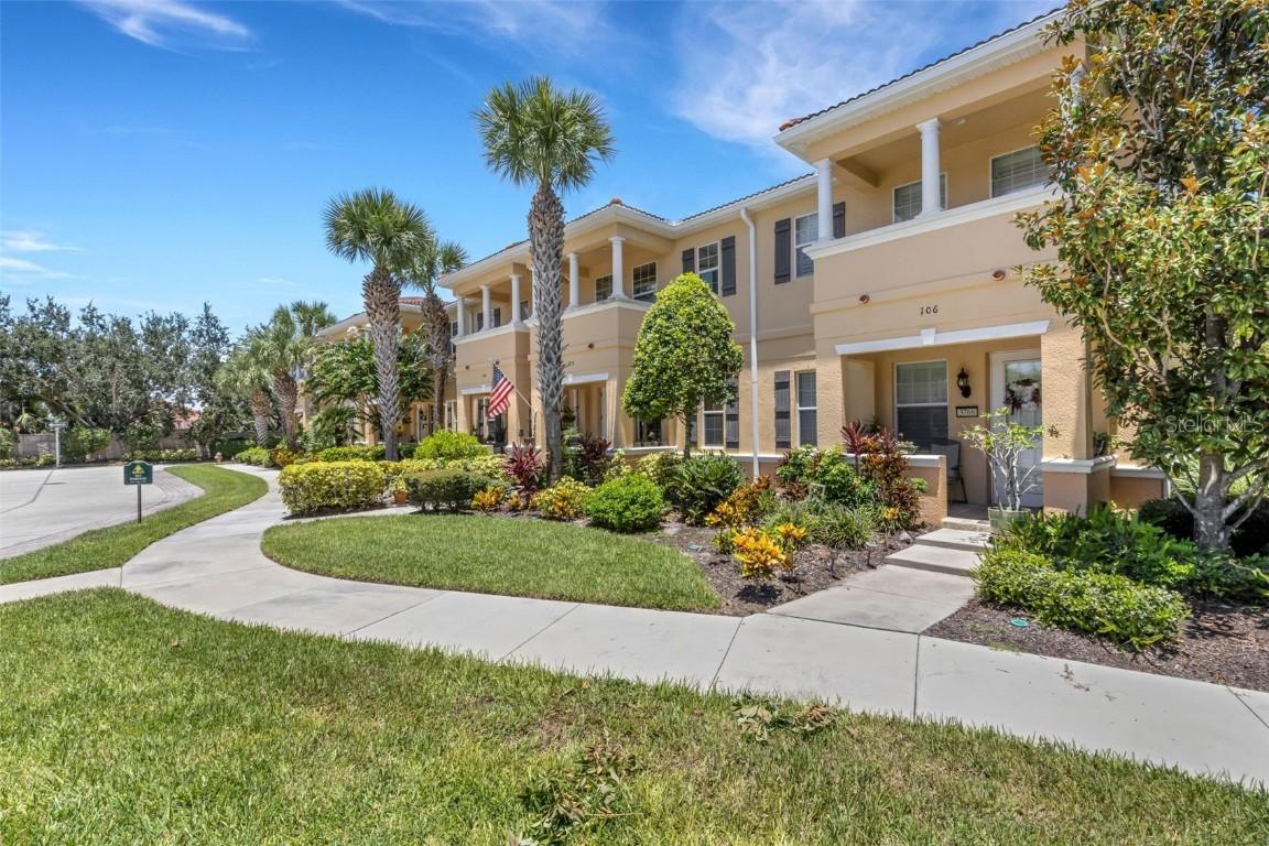3766 82nd Avenue Cir. #106, Sarasota, FL 34243
