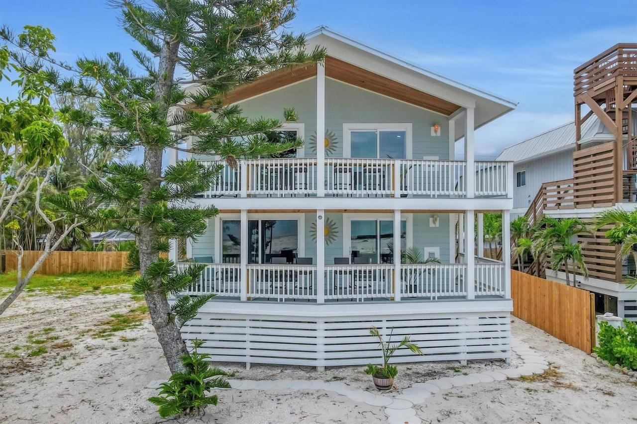 1107 Shore View Dr., Englewood, FL 34223