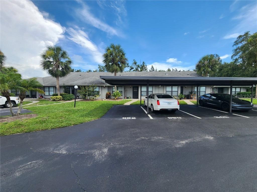 948 N Beneva Rd. #V25, Sarasota, FL 34232