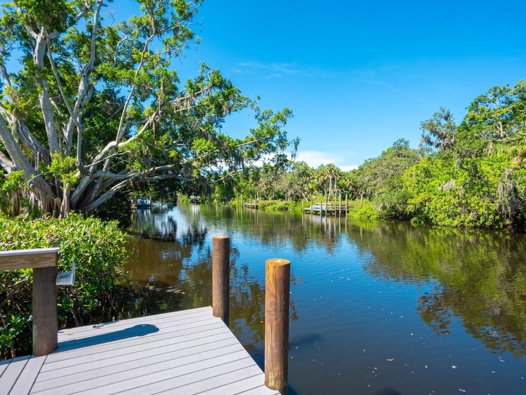 2504 Wilkinson Rd., Sarasota, FL 34231