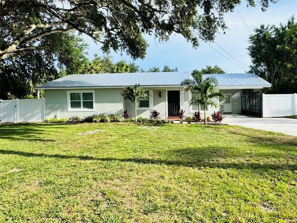 7013 Symmes Rd., Gibsonton, FL 33534