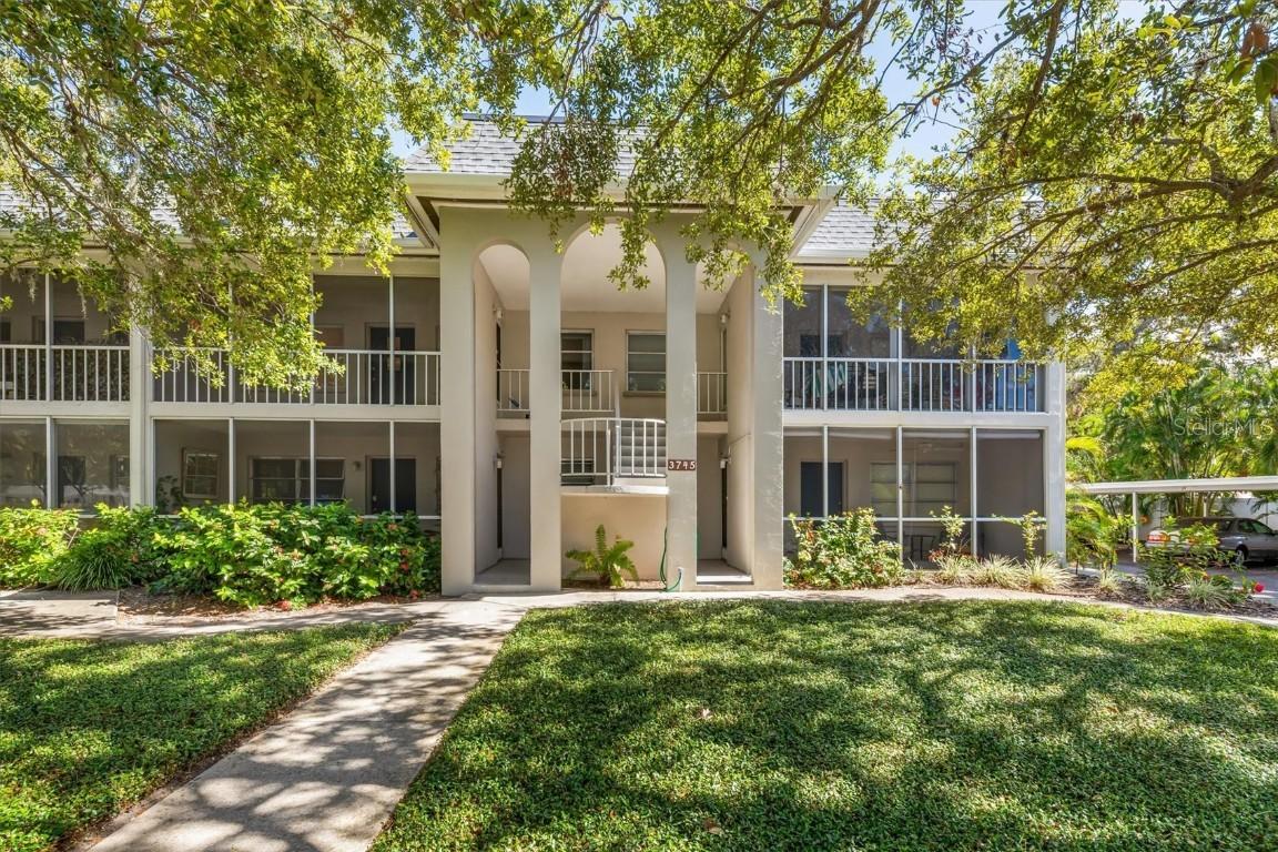 3745 Almeria Ave. #6S, Sarasota, FL 34239