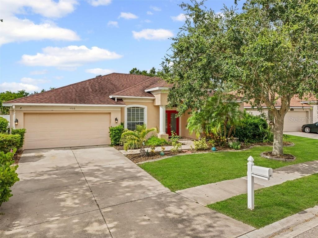 4706 Cayo Costa Pl., Bradenton, FL 34203