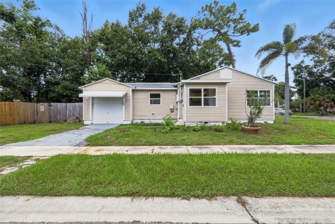 140 SW Lincoln Cir., St Petersburg, FL 33703
