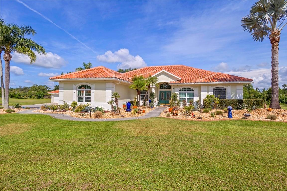 1985 Bel Air Star Pkwy., Sarasota, FL 34240
