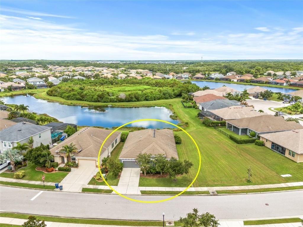 815 Rosemary Cir., Bradenton, FL 34212