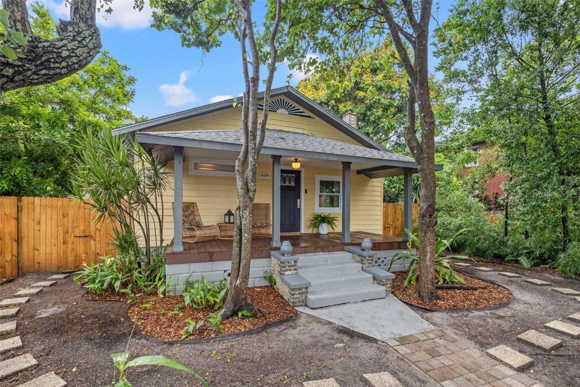 608 28th St. #1/2, St Petersburg, FL 33713